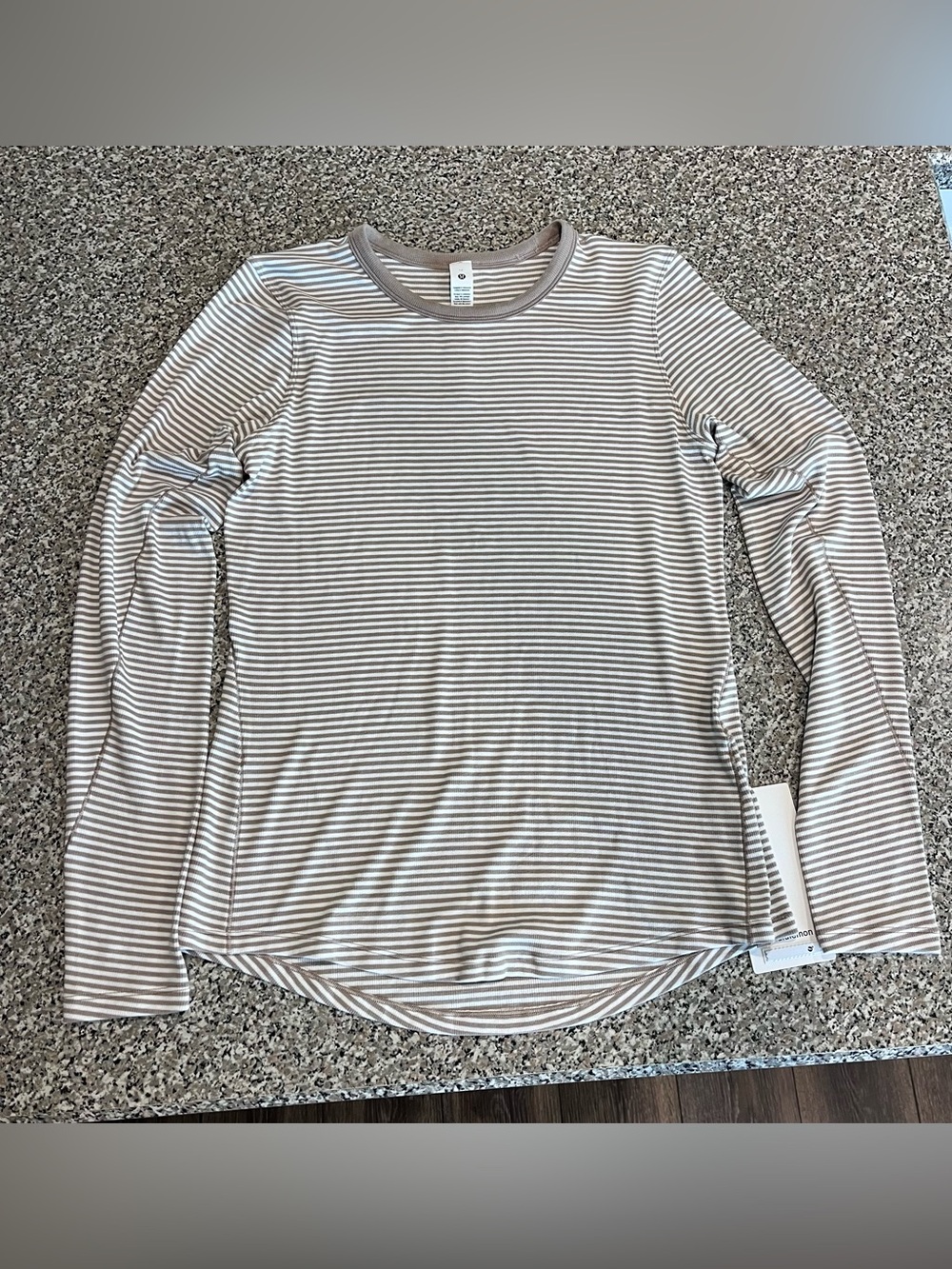 Lululemon Hold Tight Long Sleeve Stripes Womens size 12 Athleisure